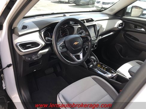 Used 2021 Chevrolet TrailBlazer LT FWD image 10