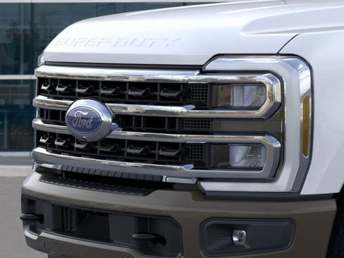 New 2026 Ford F250 King Ranch w/ FX4 Off-Road Package image 19