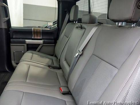Certified 2019 Ford F150 Lariat w/ Equipment Group 502A Luxury AWD/4WD image 13