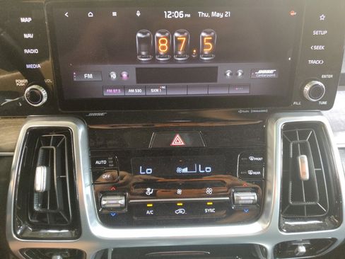 Used 2021 Kia Sorento SX Prestige AWD/4WD image 25