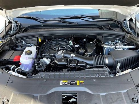 New 2025 Jeep Grand Cherokee L Laredo w/ Luxury Tech Group I image 9