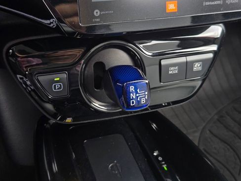 Used 2021 Toyota Prius Limited w/ Premium Convenience Package FWD image 22