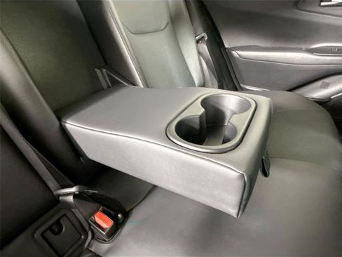 Certified 2025 Toyota Prius Plug-In Hybrid FWD image 37