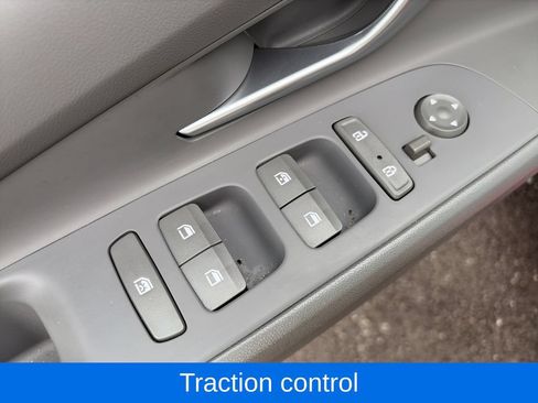 Used 2023 Hyundai Elantra SEL FWD image 17