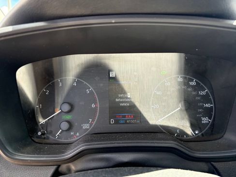 Used 2025 Toyota Corolla LE FWD image 33