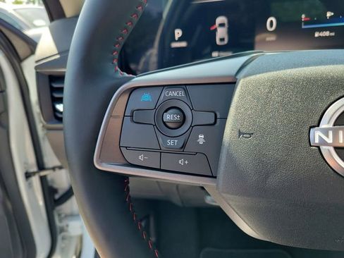 New 2026 Nissan Sentra SR w/ SR Premium Package FWD image 11
