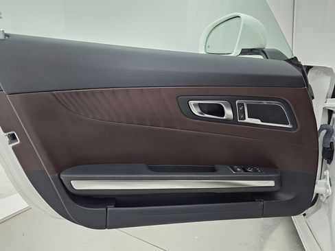 Used 2016 Mercedes-Benz AMG GT S image 11