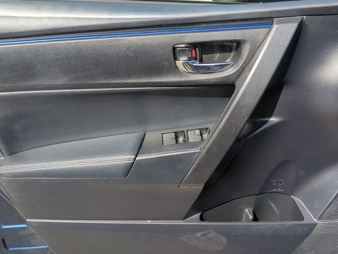 Used 2017 Toyota Corolla XSE w/ Carpet Mat Package (TMS) image 11