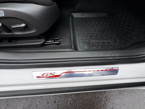 Used 2020 Buick Regal GS image 28