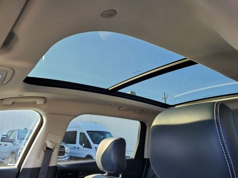 Used 2024 Lincoln Nautilus Reserve w/ Equipment Group 202A image 15