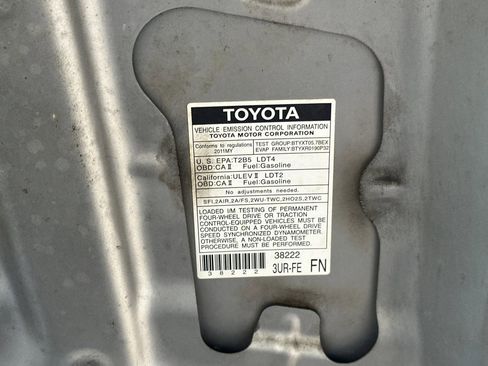 Used 2011 Toyota Sequoia Limited image 23