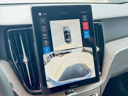 New 2026 Volvo XC60 B5 Plus w/ Protection Package Premier image 19