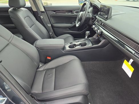 Used 2024 Honda Civic EX-L image 31
