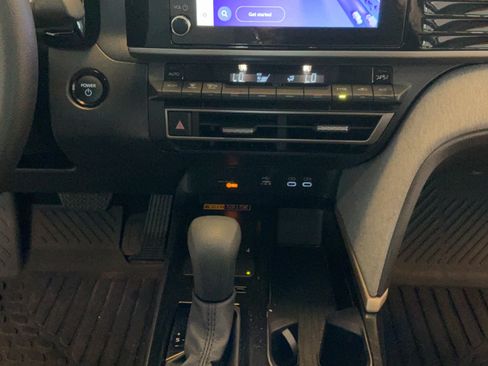 Certified 2025 Toyota Camry LE FWD image 25