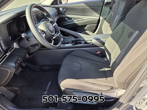 Used 2023 Hyundai Elantra Blue FWD image 10