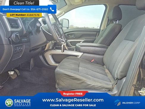 Used 2017 Nissan Titan SV RWD image 9