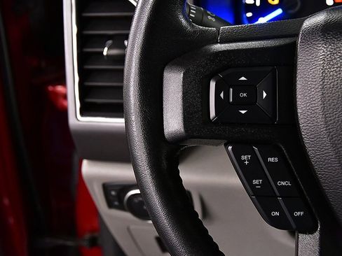 Used 2017 Ford F150 XLT w/ Equipment Group 302A Luxury image 20