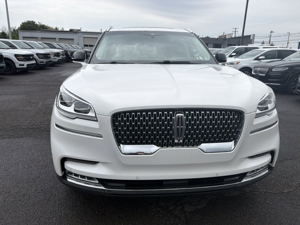 Used 2020 Lincoln Aviator Reserve w/ Equipment Group 202A AWD/4WD image 8