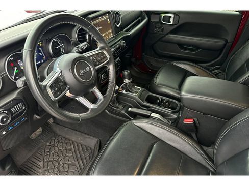 Used 2021 Jeep Wrangler Unlimited Sahara w/ Safety Group image 10