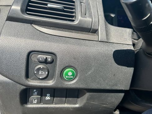Used 2022 Honda Pilot TrailSport image 9