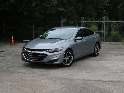 Used 2024 Chevrolet Malibu LT image 1