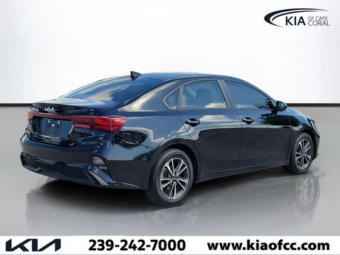 Used 2024 Kia Forte LXS FWD image 4