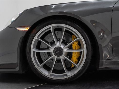 Used 2018 Porsche 911 GT3 RWD image 97