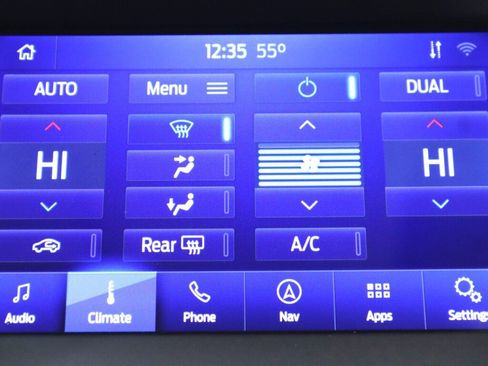 Used 2020 Ford Edge Titanium w/ Equipment Group 301A AWD/4WD image 19