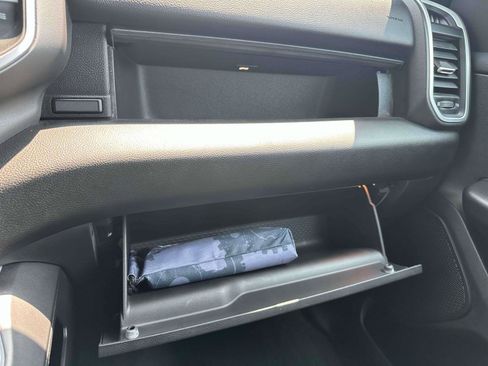 Used 2022 RAM 1500 Big Horn image 32