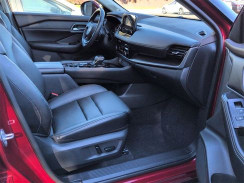 Used 2021 Nissan Rogue SL w/ Premium Package image 22