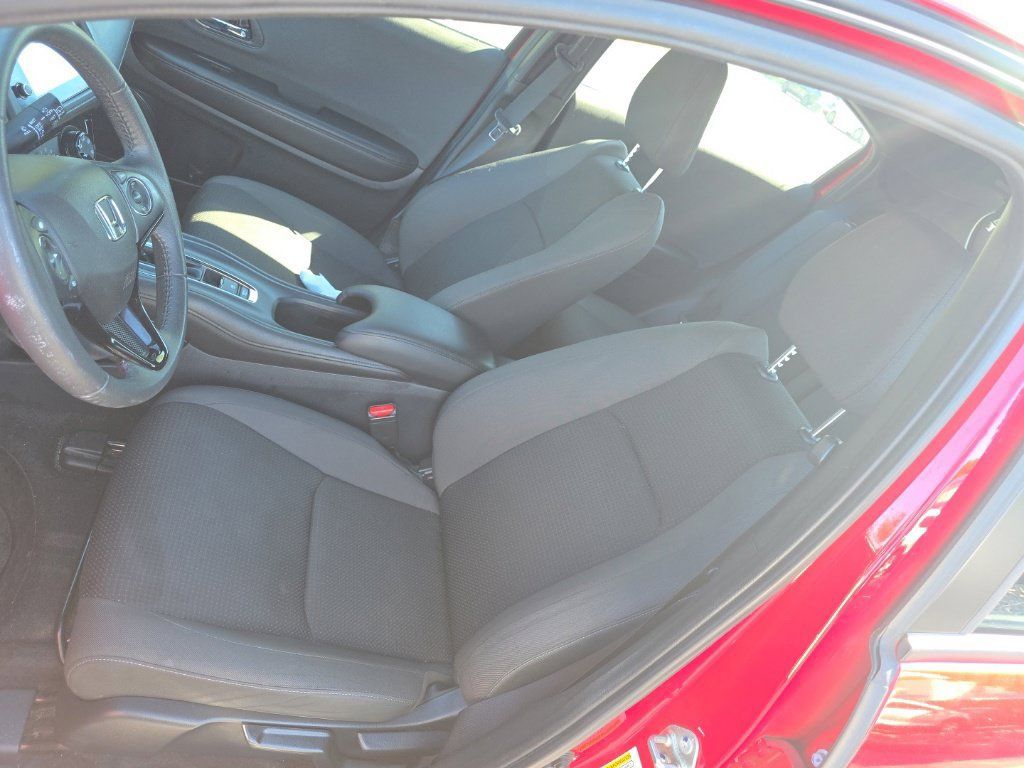 Used 2020 Honda HR-V Sport image 11