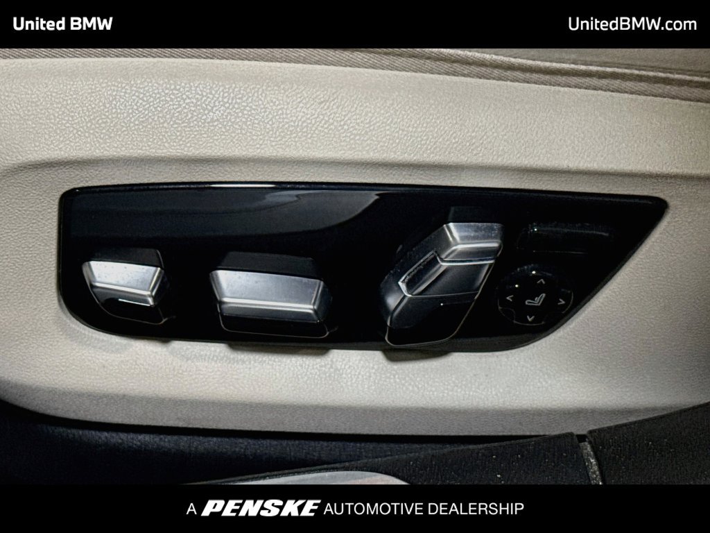 Used 2022 BMW 750i xDrive w/ Executive Package AWD/4WD image 11