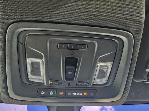 Used 2019 Chevrolet Silverado 1500 High Country AWD/4WD image 23