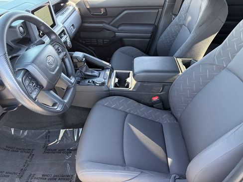 Used 2026 Toyota Tacoma SR5 AWD/4WD image 21