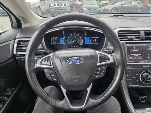 Used 2013 Ford Fusion Titanium FWD image 15