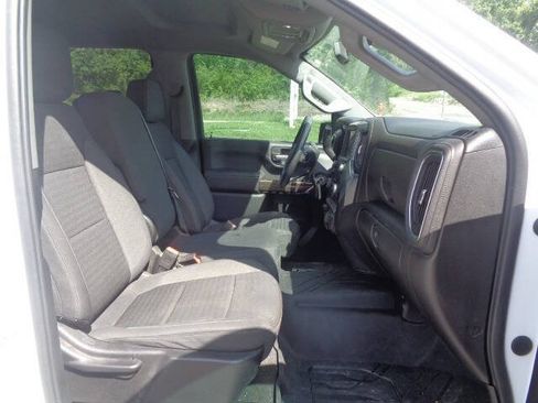 Used 2022 Chevrolet Silverado 2500 LT AWD/4WD image 23