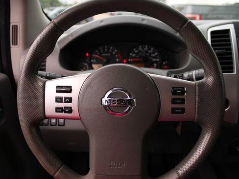 Used 2019 Nissan Frontier SV AWD/4WD image 9