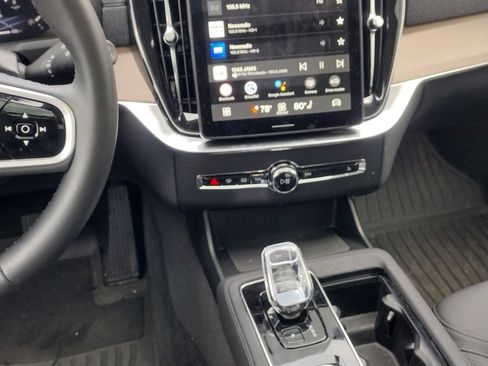 New 2026 Volvo XC90 B6 Plus w/ Protection Package Premier image 23