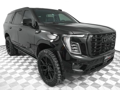Used 2026 GMC Yukon Denali w/ Denali Reserve Package AWD/4WD image 3