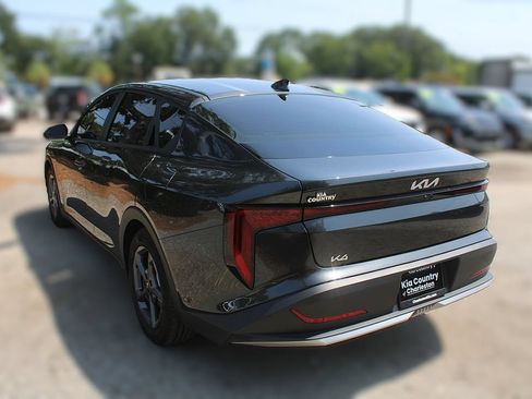 Used 2025 Kia K4 FWD image 11
