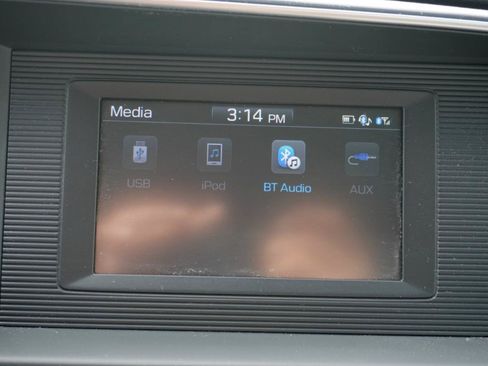 Used 2019 Hyundai Elantra SE FWD image 30