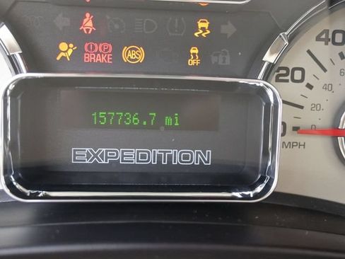 Used 2012 Ford Expedition XLT RWD image 18
