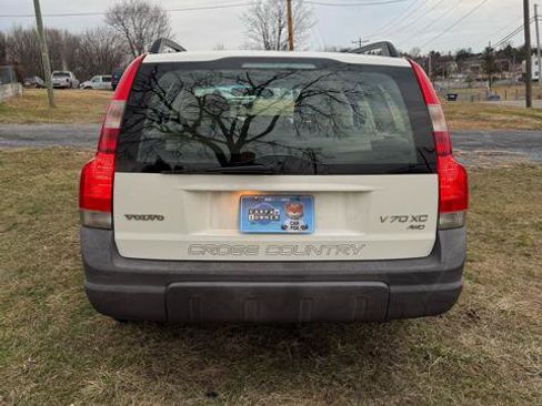 Used 2002 Volvo V70 AWD image 6