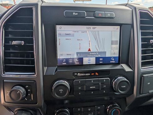 Used 2019 Ford F150 XLT w/ Equipment Group 302A Luxury AWD/4WD image 22