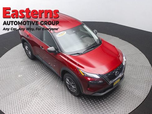 Used 2023 Nissan Rogue S AWD/4WD image 3