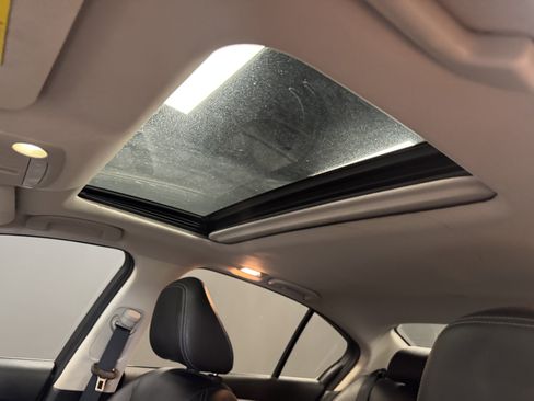 Used 2014 INFINITI Q50 Sport w/ Deluxe Technology Package image 13