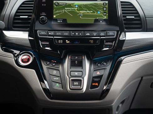 Used 2023 Honda Odyssey Elite image 44