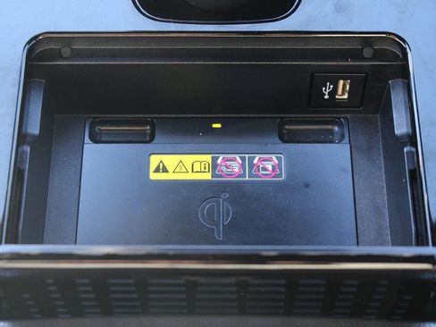 Used 2023 Subaru Solterra Touring image 21