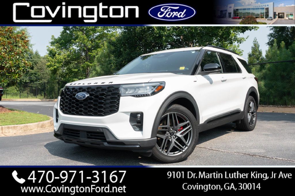 Used 2025 Ford Explorer ST-Line w/ Premium Package RWD image 1
