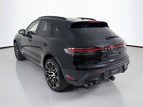 New 2026 Porsche Macan AWD/4WD image 3